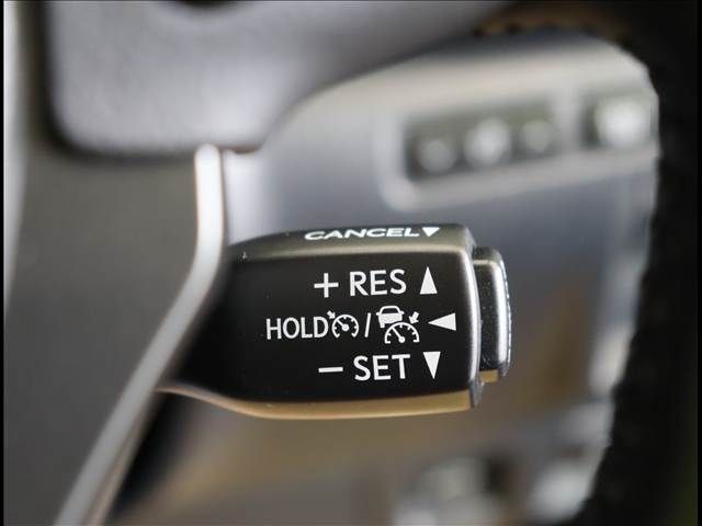 TOYOTA LEXUS IS300h 2022