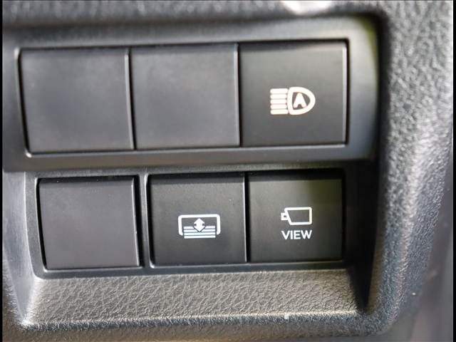 TOYOTA LEXUS IS300h 2022