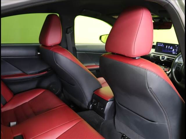 TOYOTA LEXUS IS300h 2022