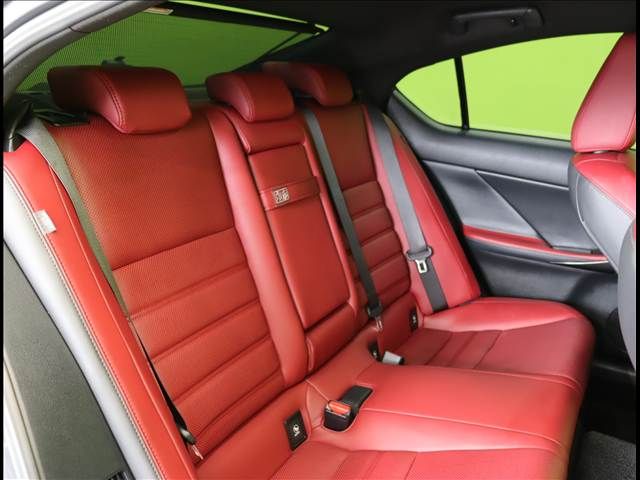 TOYOTA LEXUS IS300h 2022