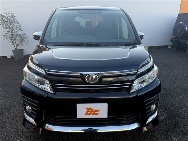 TOYOTA VOXY 2015
