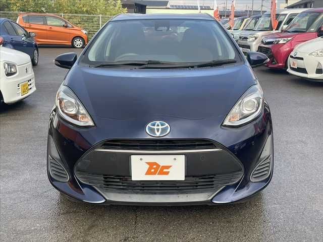 TOYOTA AQUA 2019