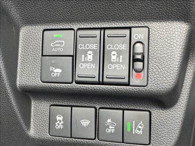 HONDA FREED HYBRID 2016