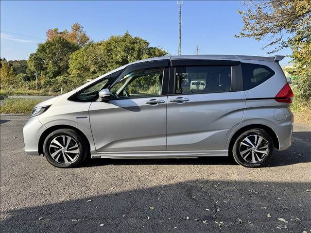 HONDA FREED HYBRID 2016