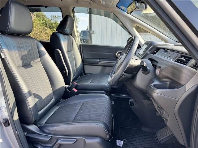 HONDA FREED HYBRID 2016