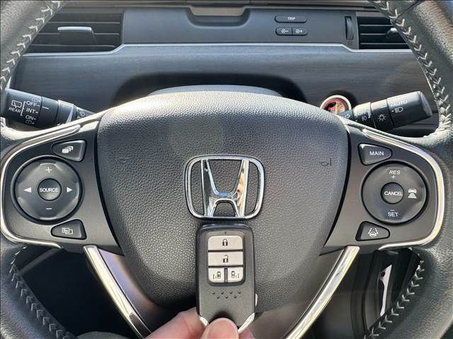 HONDA FREED HYBRID 2016