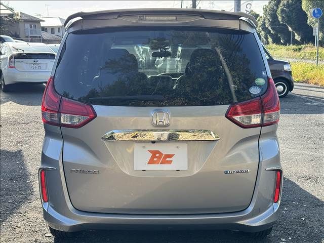 HONDA FREED HYBRID 2016