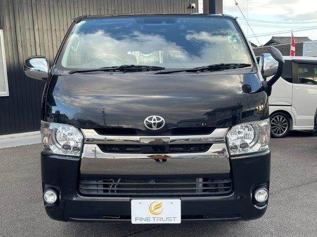 TOYOTA HIACE van 2WD 2018