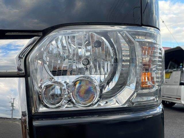 TOYOTA HIACE van 2WD 2018