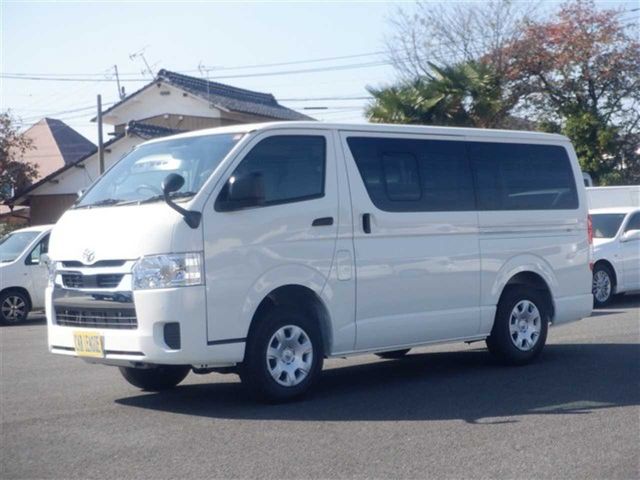 TOYOTA HIACE van 4WD 2025