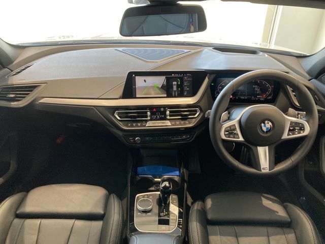 BMW BMW 1series 2024