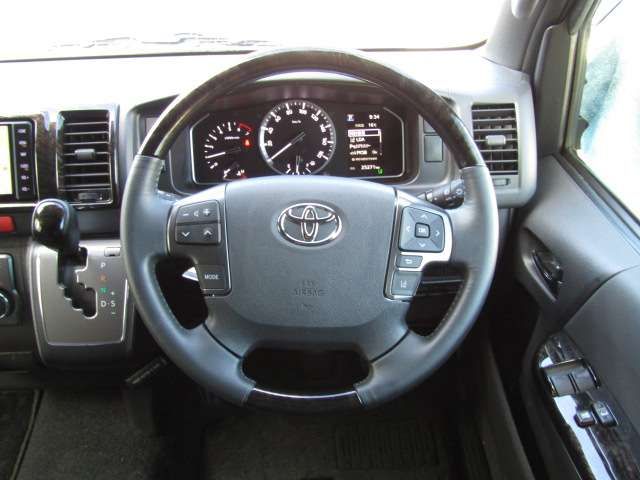 TOYOTA HIACE van 2WD 2020