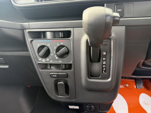 DAIHATSU HIJET deckvan 4WD 2020