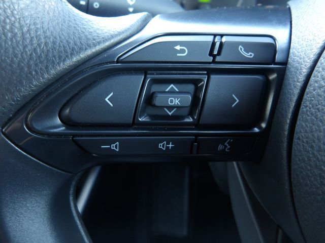 TOYOTA YARIS HYBRID 2023