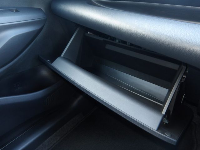 TOYOTA YARIS HYBRID 2023