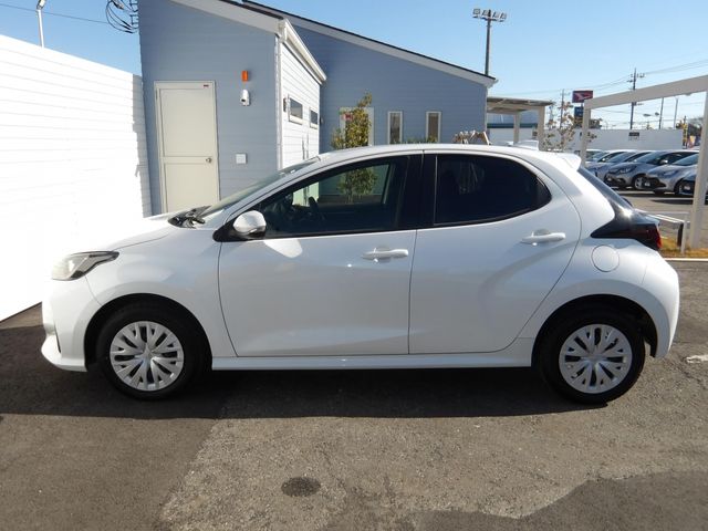 TOYOTA YARIS HYBRID 2023