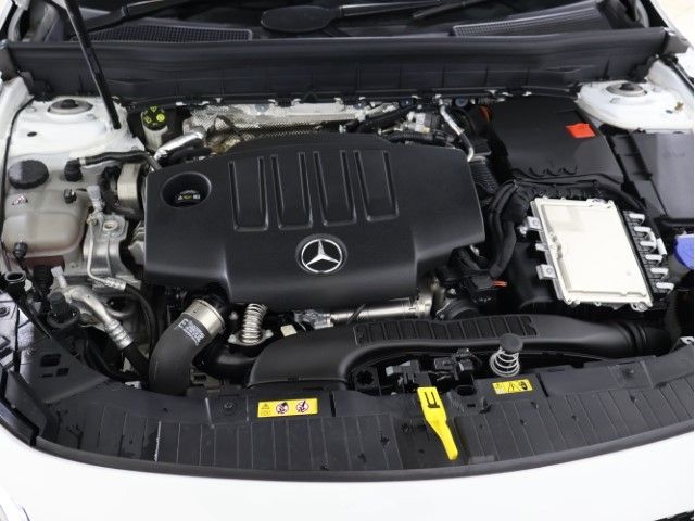 MERCEDES BENZ MERCEDES BENZ GLB 2023