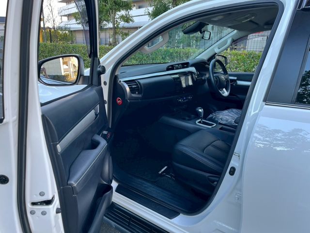 TOYOTA HILUX 4WD 2021