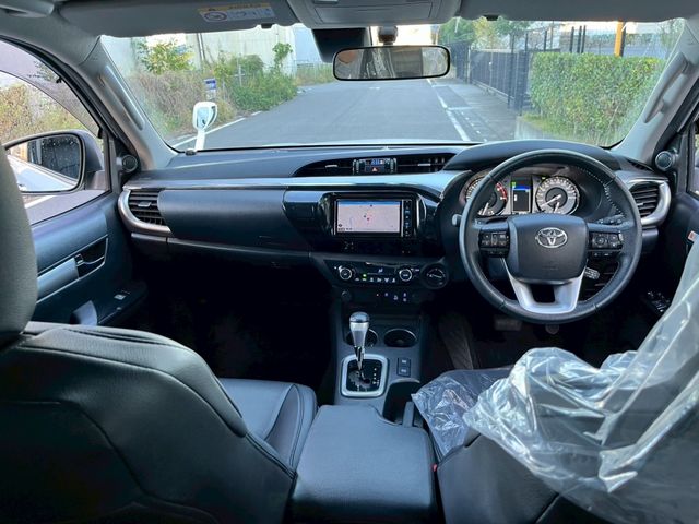 TOYOTA HILUX 4WD 2021