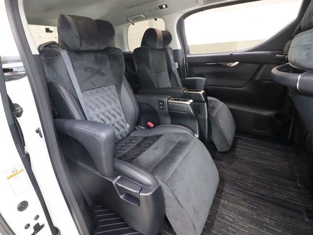 TOYOTA ALPHARD 2016