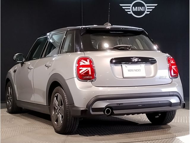 BMW MINI COOPER 5DOOR 2023