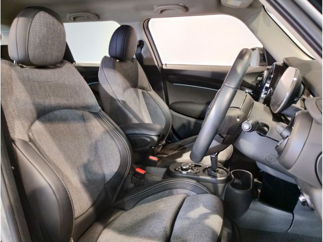 BMW MINI COOPER 5DOOR 2023