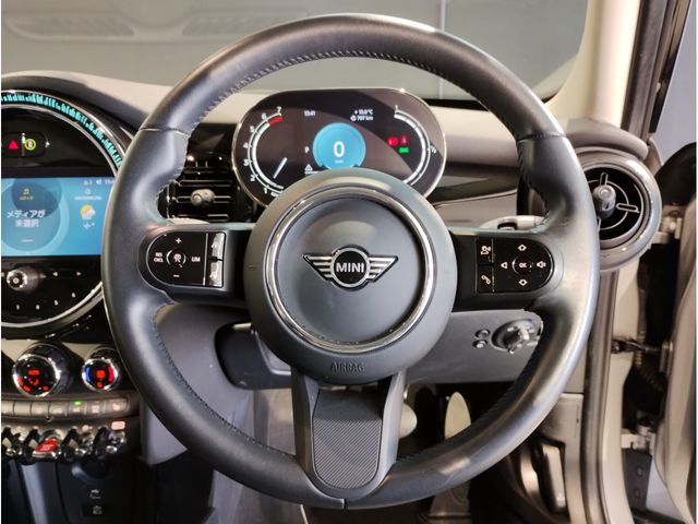 BMW MINI COOPER 5DOOR 2023