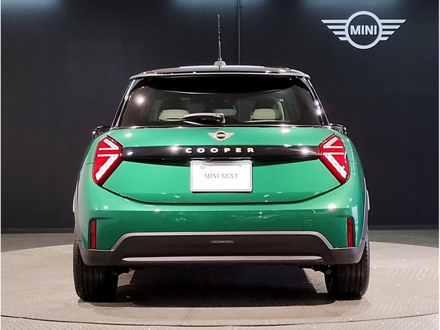 BMW MINI COOPER 2025