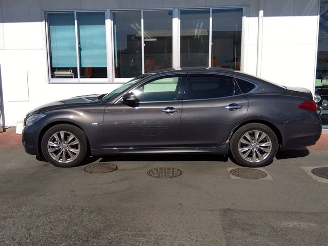 MITSUBISHI PROUDIA 2013