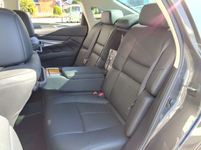 MITSUBISHI PROUDIA 2013