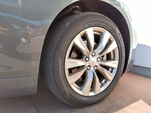 MITSUBISHI PROUDIA 2013