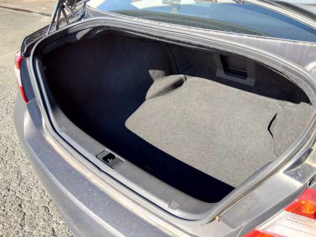 MITSUBISHI PROUDIA 2013