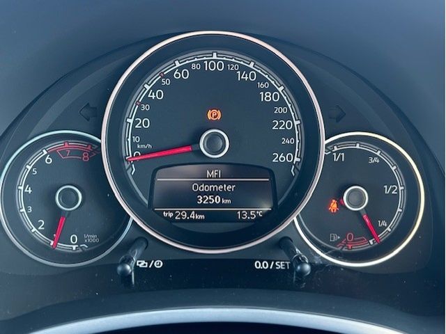 VOLKSWAGEN VOLKSWAGEN The BEETLE 2018