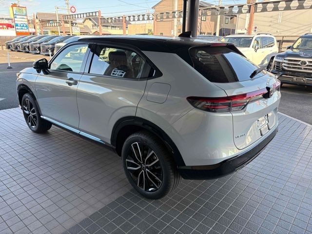 HONDA VEZEL e:HEV 2025