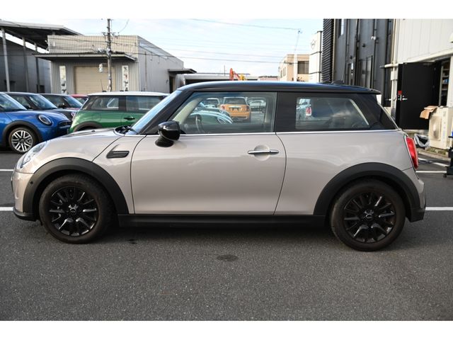 BMW MINI COOPER 2021