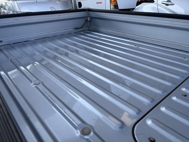 DAIHATSU HIJET truck 4WD 2001