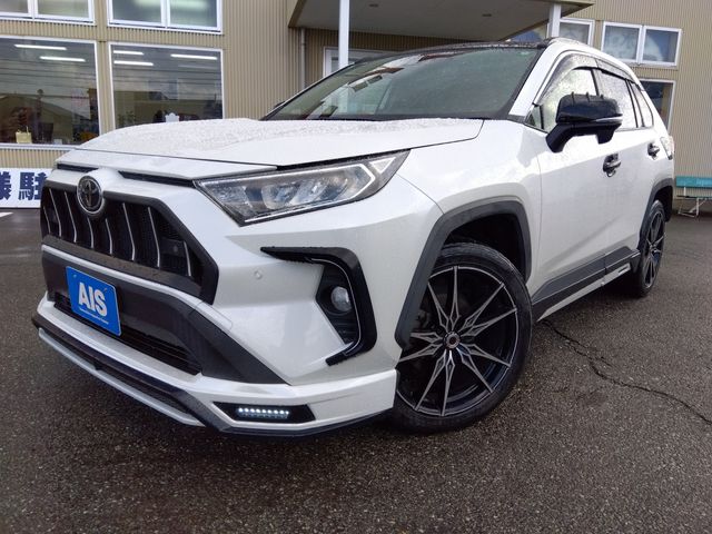 TOYOTA RAV4 4WD 2021