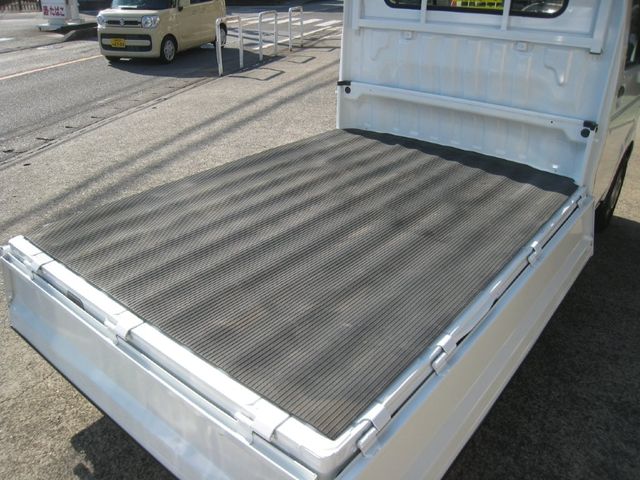 SUZUKI CARRY truck 4WD 2010