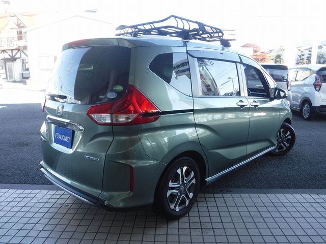 HONDA FREED plus HYBRID 2020