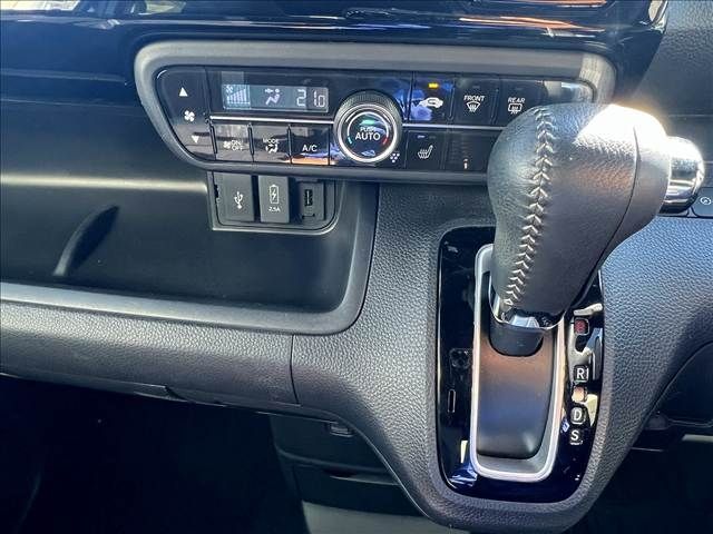 HONDA N BOX CUSTOM 2020