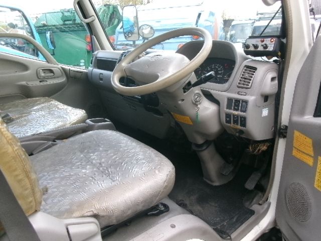 HINO DUTRO 2008