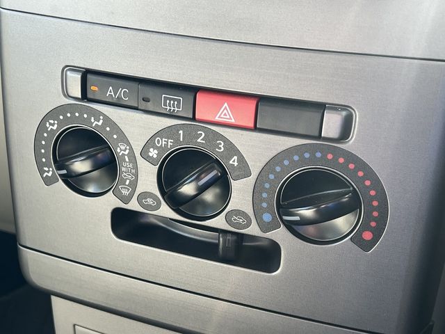 TOYOTA PIXIS SPACE 2012