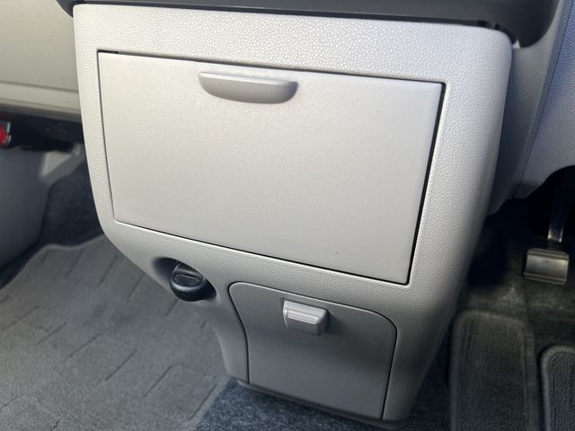 TOYOTA PIXIS SPACE 2012