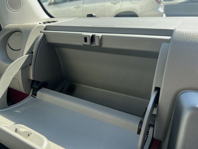 TOYOTA PIXIS SPACE 2012