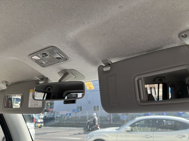 TOYOTA PIXIS SPACE 2012