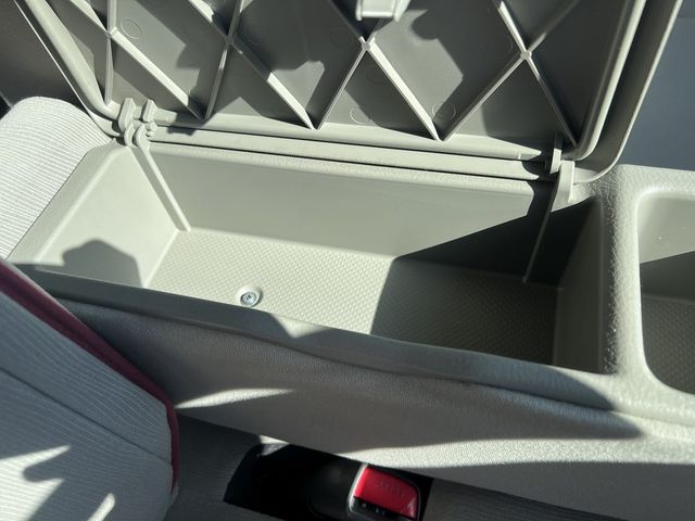 TOYOTA PIXIS SPACE 2012