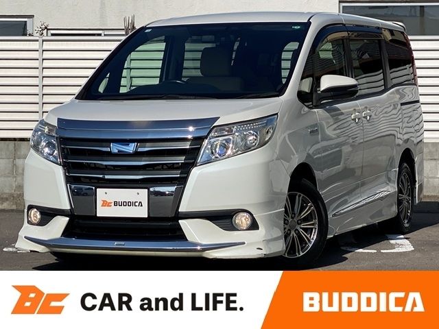 TOYOTA NOAH HYBRID 2014