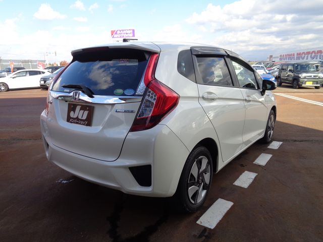 HONDA FIT HYBRID 2015