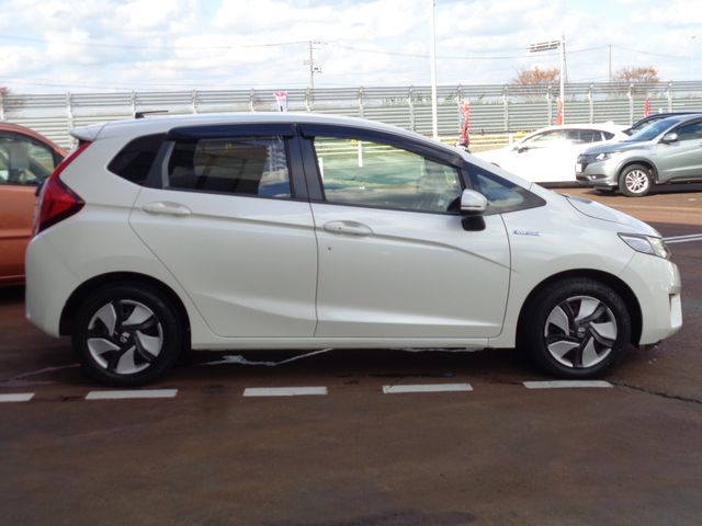 HONDA FIT HYBRID 2015