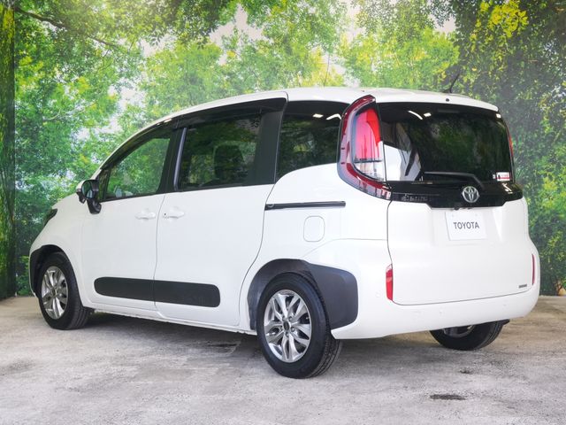 TOYOTA SIENTA 2022